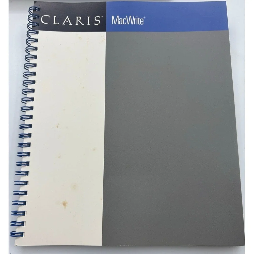 Claris MacWrite‎ 1988 Software with Disks, Manual, Registration Not Tested
